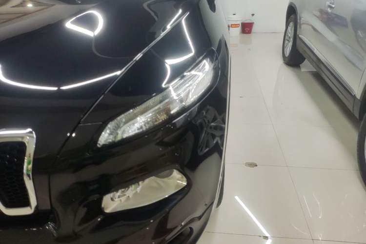 Used Jeep Cherokee 2016 2.4L Professional Smart Version Left Front Headlight