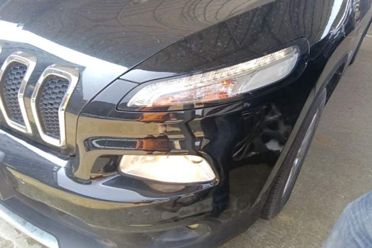 Used Jeep Cherokee 2016 2.0L Superior Edition Left Front Headlight