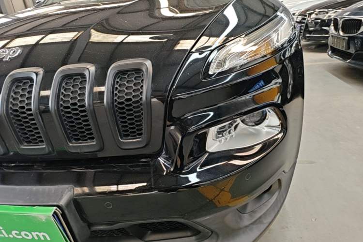 Used Jeep Cherokee 2016 2.4L Leading Edition Left Front Headlight