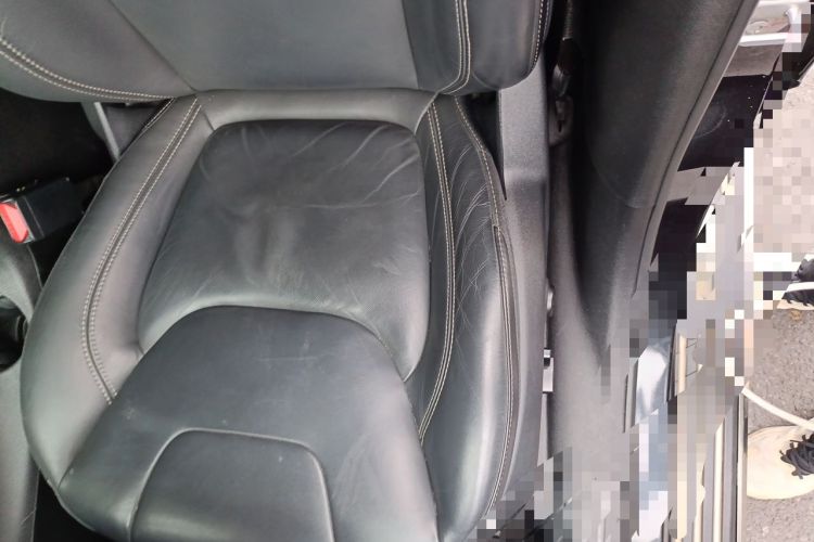 Used Jeep Cherokee 2016 2.4L Leading Edition Left Front Seat