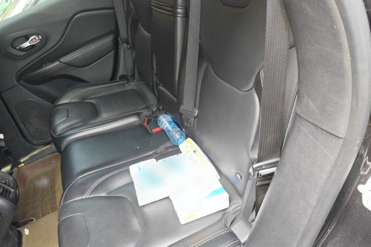 Used Jeep Cherokee 2016 2.4L Professional Smart Version Left Rear Seat