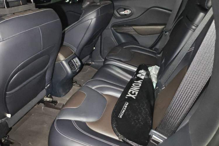 Used Jeep Cherokee 2016 2.4L Professional Smart Version Left Rear Seat