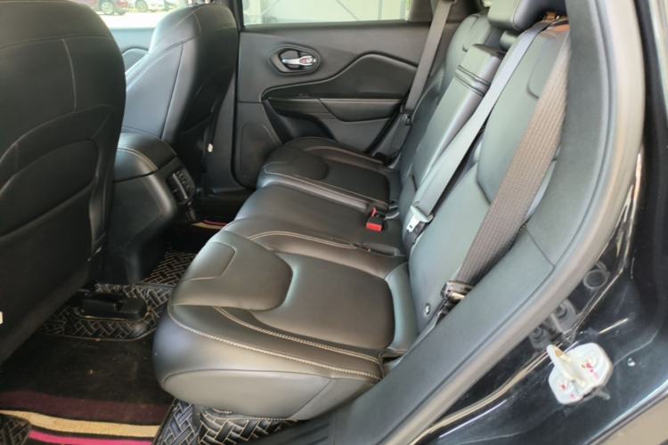 Used Jeep Cherokee 2016 2.4L Professional Smart Version Left Rear Seat