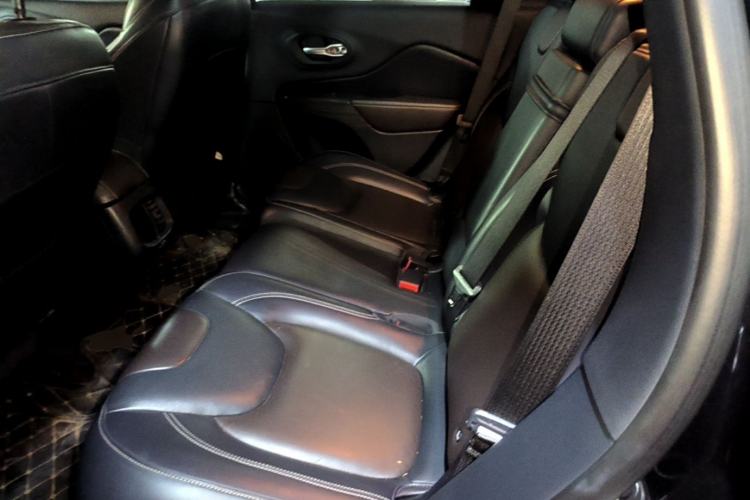 Used Jeep Cherokee 2016 2.4L Leading Edition Left Rear Seat