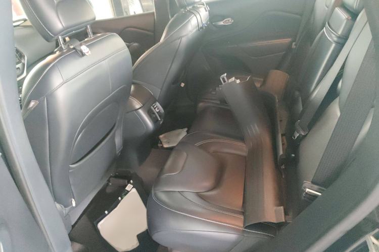 Used Jeep Cherokee 2016 2.4L Leading Edition Left Rear Seat