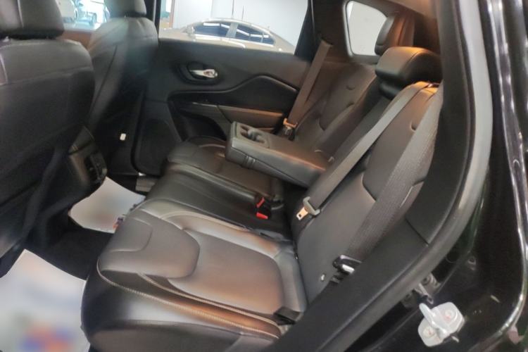 Used Jeep Cherokee 2016 2.4L Professional Smart Version Left Rear Seat
