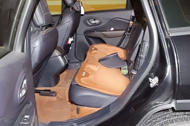Used Jeep Cherokee 2016 2.4L Leading Edition Left Rear Seat