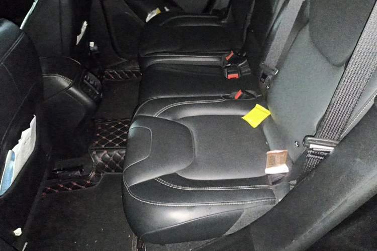 Used Jeep Cherokee 2016 2.4L Professional Smart Version Left Rear Seat