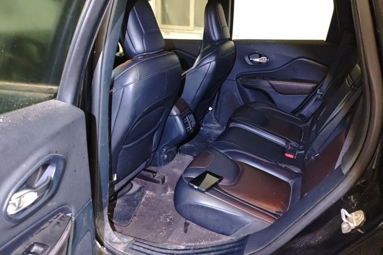 Used Jeep Cherokee 2016 2.4L Professional Smart Version Left Rear Seat