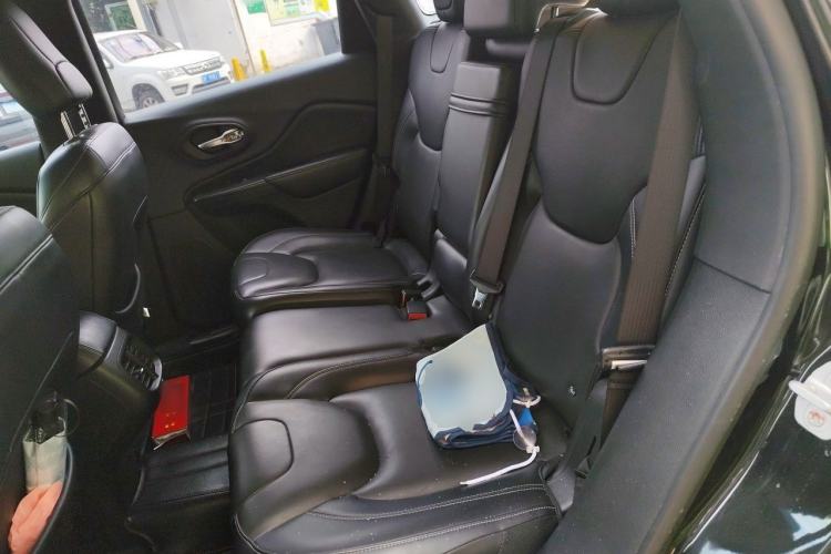 Used Jeep Cherokee 2016 2.4L Professional Smart Version Left Rear Seat