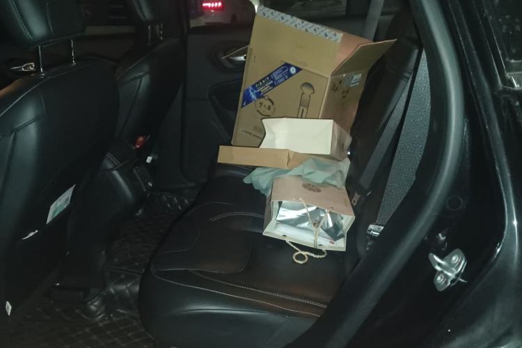 Used Jeep Cherokee 2016 2.4L Leading Edition Left Rear Seat