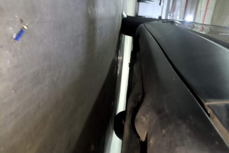 Used Jeep Cherokee 2016 2.4L Leading Edition Left Side Sill