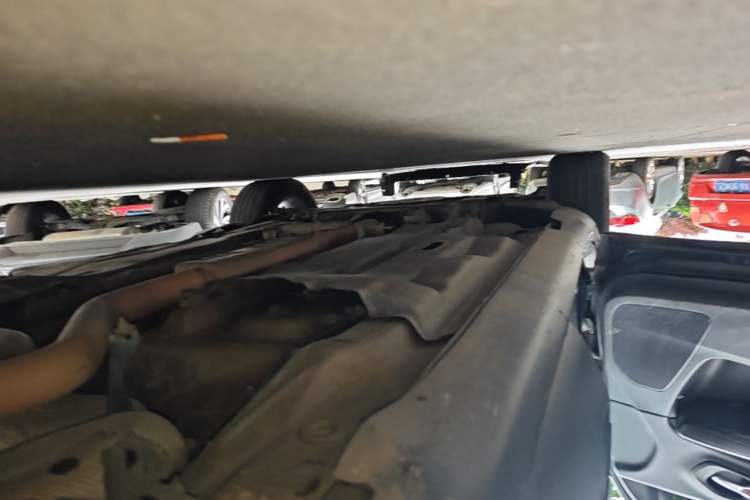 Used Jeep Cherokee 2016 2.4L Leading Smart Version Left Side Sill