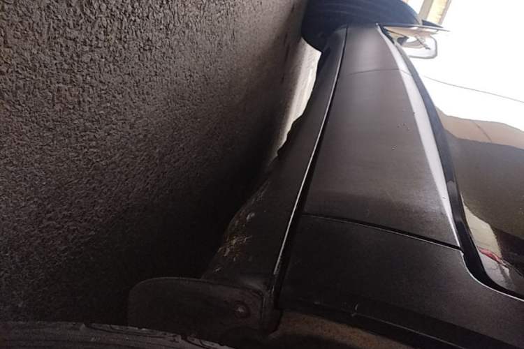 Used Jeep Cherokee 2016 2.4L Leading Edition Left Side Sill