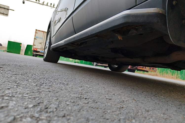 Used Jeep Cherokee 2016 2.4L Leading Smart Version Left Side Sill