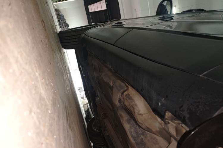 Used Jeep Cherokee 2016 2.4L Leading Edition Left Side Sill