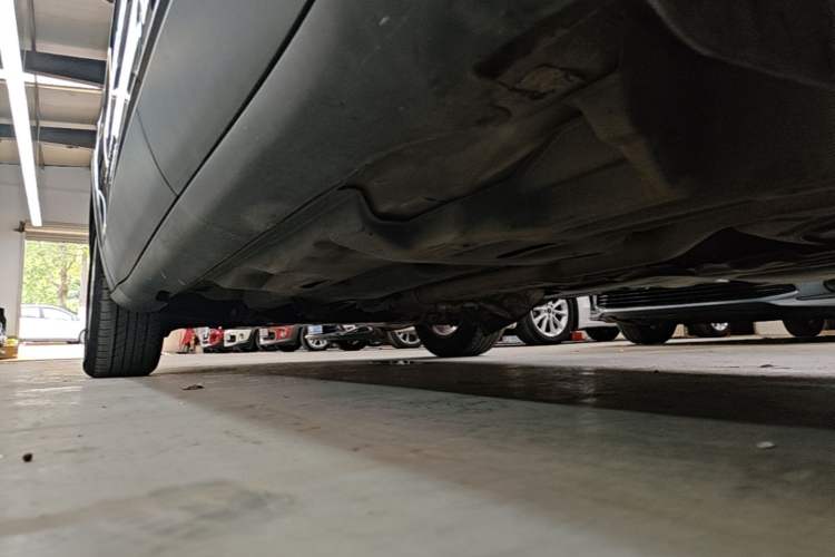 Used Jeep Cherokee 2016 2.4L Leading Edition Left Side Sill
