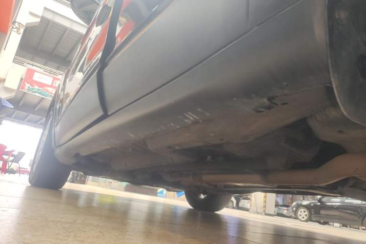 Used Jeep Cherokee 2016 2.4L Leading Smart Version Left Side Sill