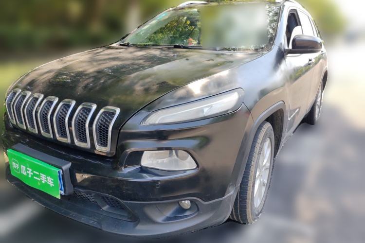 Used Jeep Cherokee 2016 2.4L Leading Edition Guazi used car, China used car export, Used car for sale, Used  cars, Cheapest cars for sale