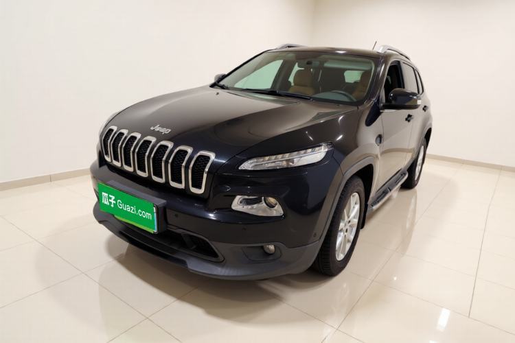 Used Jeep Cherokee 2016 2.4L Leading Edition Guazi used car, China used car export, Used car for sale, Used cars, Cheapest cars for sale