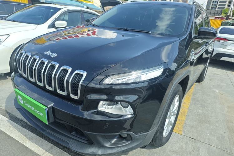 Used Jeep Cherokee 2016 2.0L Superior Edition Guazi used car, China used car export, Used car for sale, Used  cars, Cheapest cars for sale