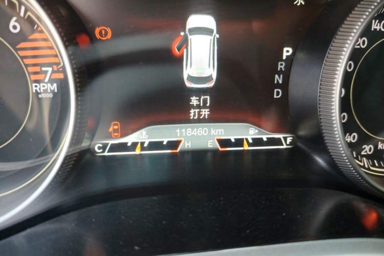 Used Jeep Cherokee 2016 2.4L Leading Smart Version Odometer Close Up