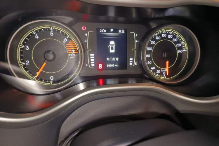 Used Jeep Cherokee 2016 2.4L Professional Edition Odometer Close Up