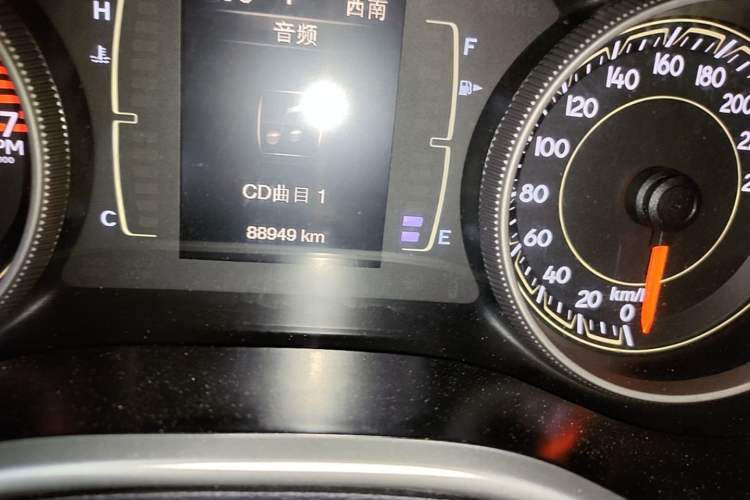 Used Jeep Cherokee 2016 2.4L Professional Edition Odometer Close Up