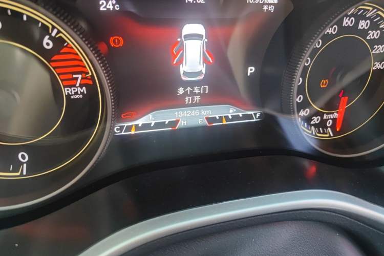 Used Jeep Cherokee 2016 2.4L Professional Smart Version Odometer Close Up