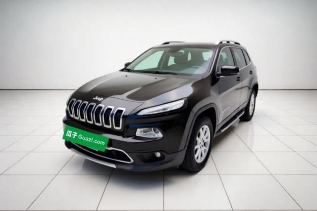 Ojetý Jeep Cherokee 2016 2.4L Professional Smart Version