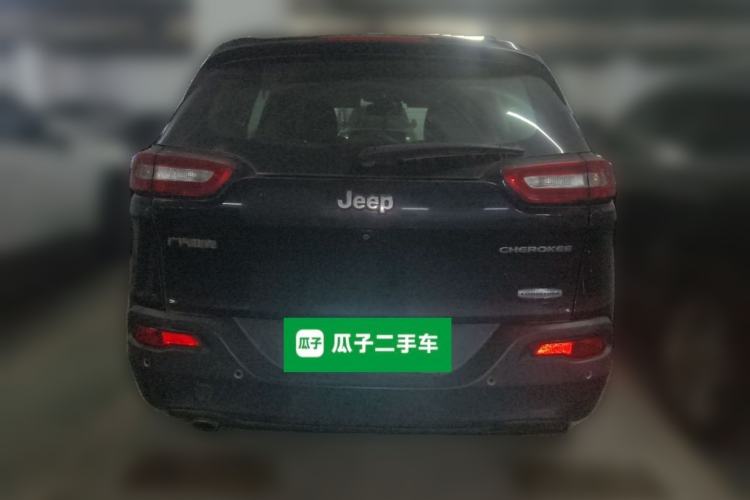 Used Jeep Cherokee 2016 2.0L Superior Edition Rear