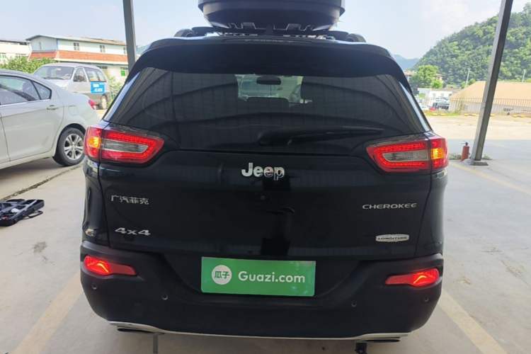 Used Jeep Cherokee 2016 2.4L Professional Smart Version Rear