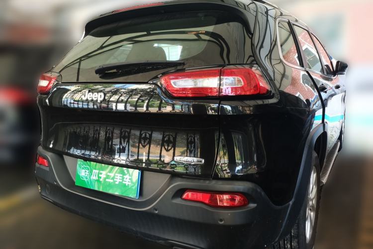 Used Jeep Cherokee 2016 2.4L Leading Edition Rear