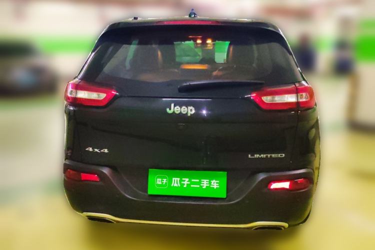 Used Jeep Cherokee 2016 2.4L Superior Edition Rear