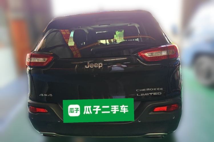 Used Jeep Cherokee 2016 2.4L Superior Edition Rear