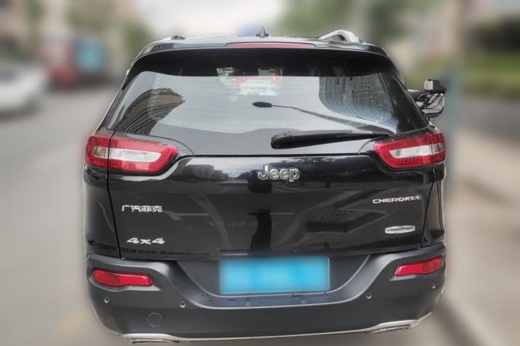 Used Jeep Cherokee 2016 2.4L Professional Edition Rear