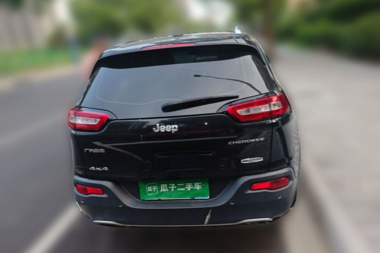 Used Jeep Cherokee 2016 2.4L Professional Edition Rear