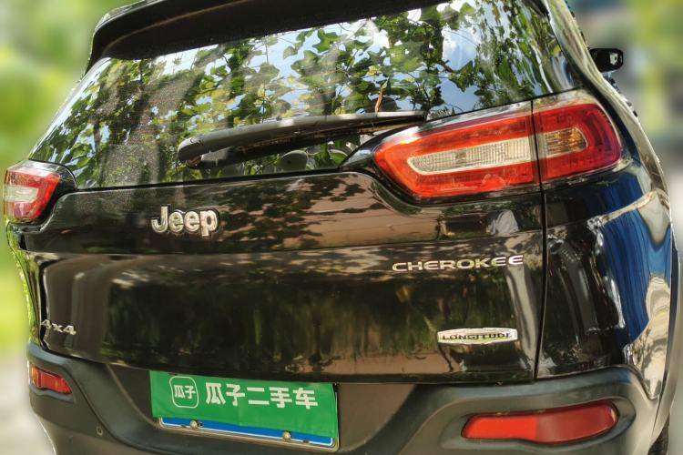 Used Jeep Cherokee 2016 2.4L Professional Edition Rear