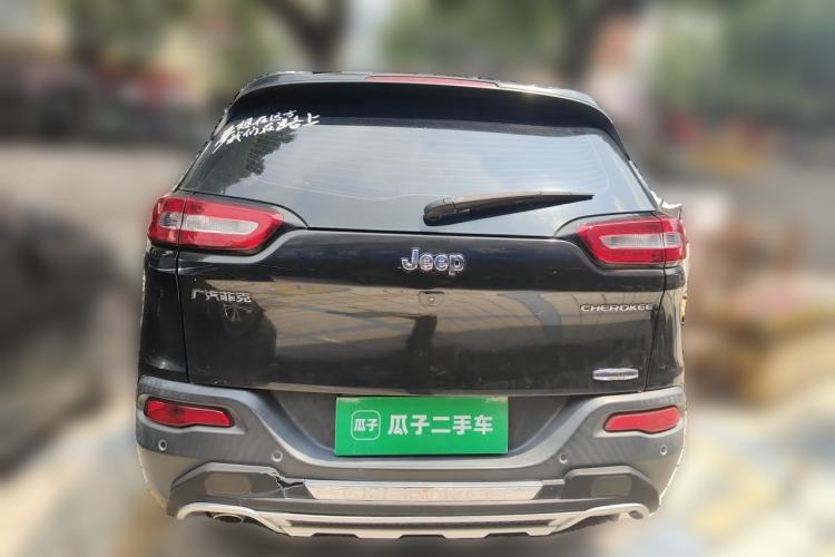 Used Jeep Cherokee 2016 2.0L Superior Edition Rear