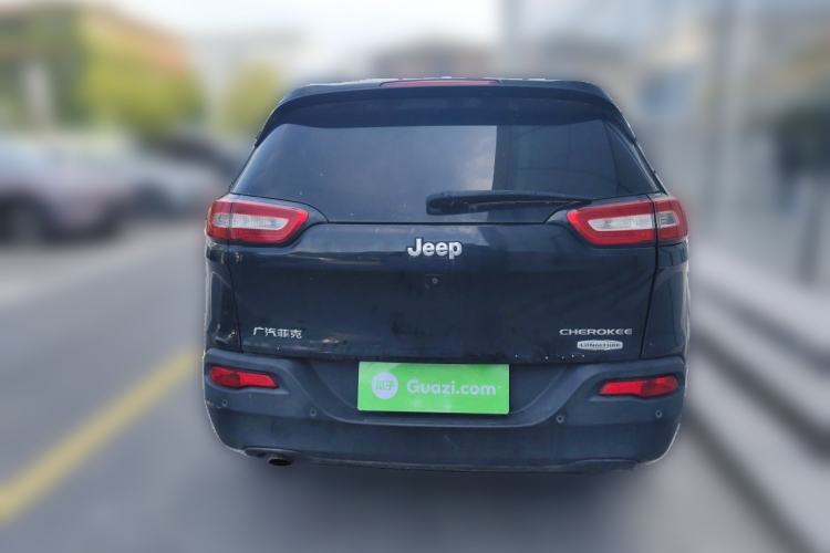 Used Jeep Cherokee 2016 2.0L Superior Edition Rear