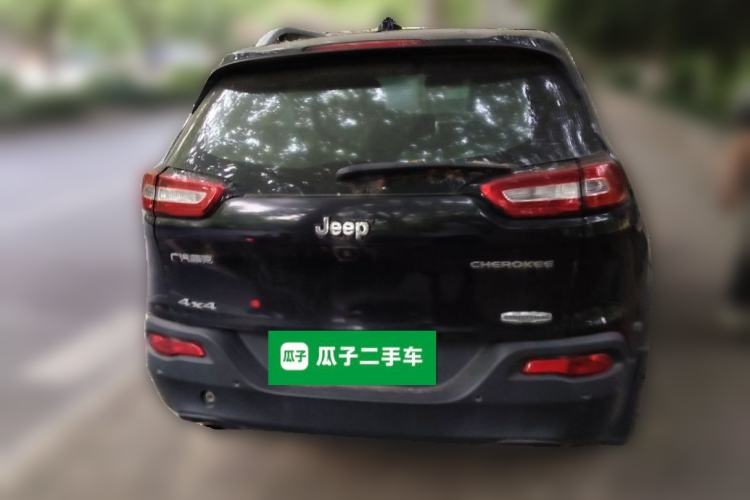 Used Jeep Cherokee 2016 2.0L Superior Edition Rear