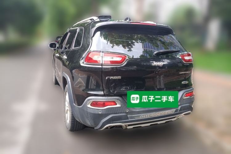 Used Jeep Cherokee 2016 2.0L Superior Edition Rear Left 45 Deg