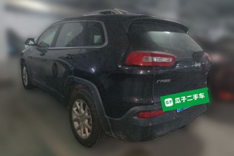 Used Jeep Cherokee 2016 2.0L Superior Edition Rear Left 45 Deg