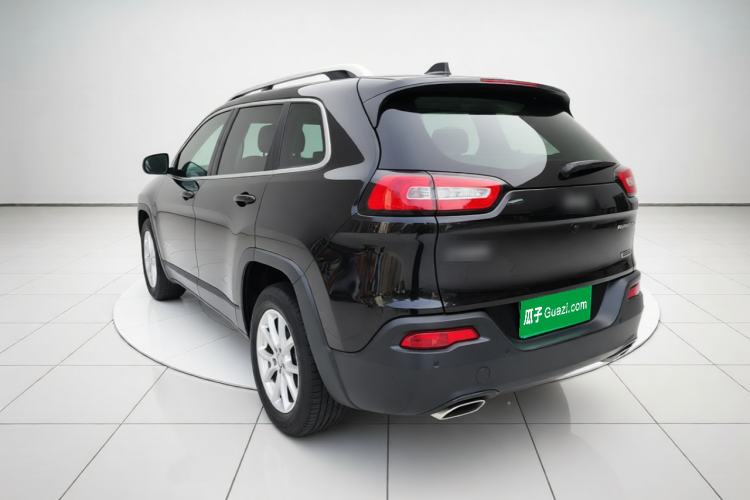 Used Jeep Cherokee 2016 2.4L Leading Smart Version Rear Left 45 Deg