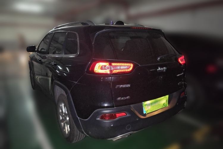 Used Jeep Cherokee 2016 2.4L Professional Smart Version Rear Left 45 Deg