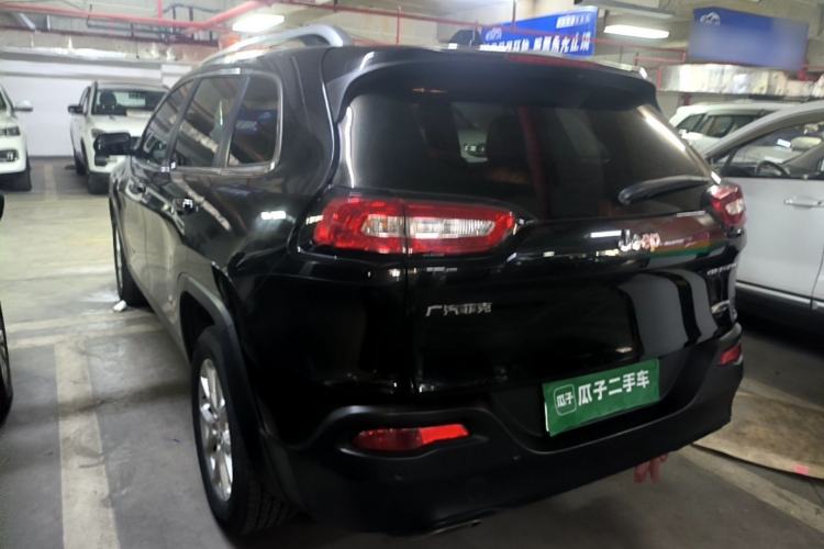 Used Jeep Cherokee 2016 2.4L Leading Edition Rear Left 45 Deg