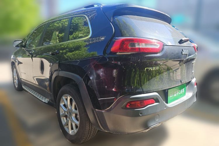 Used Jeep Cherokee 2016 2.0L Superior Edition Rear Left 45 Deg