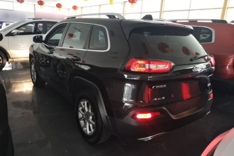 Used Jeep Cherokee 2016 2.4L Professional Edition Rear Left 45 Deg