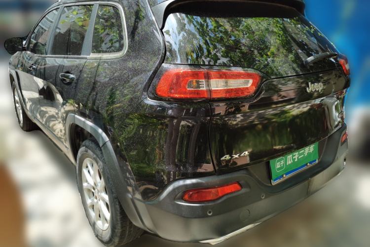 Used Jeep Cherokee 2016 2.4L Professional Edition Rear Left 45 Deg