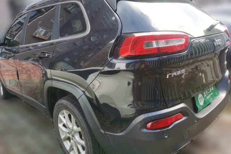 Used Jeep Cherokee 2016 2.4L Leading Smart Version Rear Left 45 Deg